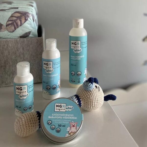 117791239_MIN04100_altpic_2.jpg Gyógynövényes babapopsi védőkrém 100ml