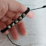 Fekete makramé karkötő dalmata jáspis gyöngyökkel