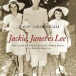 87420585_oLNVZtoCvQd3l9YYNtdjkKSBCeIwCLXQGGdvNPVd.jpg Jackie, Janet és Lee