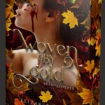 Woven by Gold – Aranyszövedék - Éldekorált kiadás